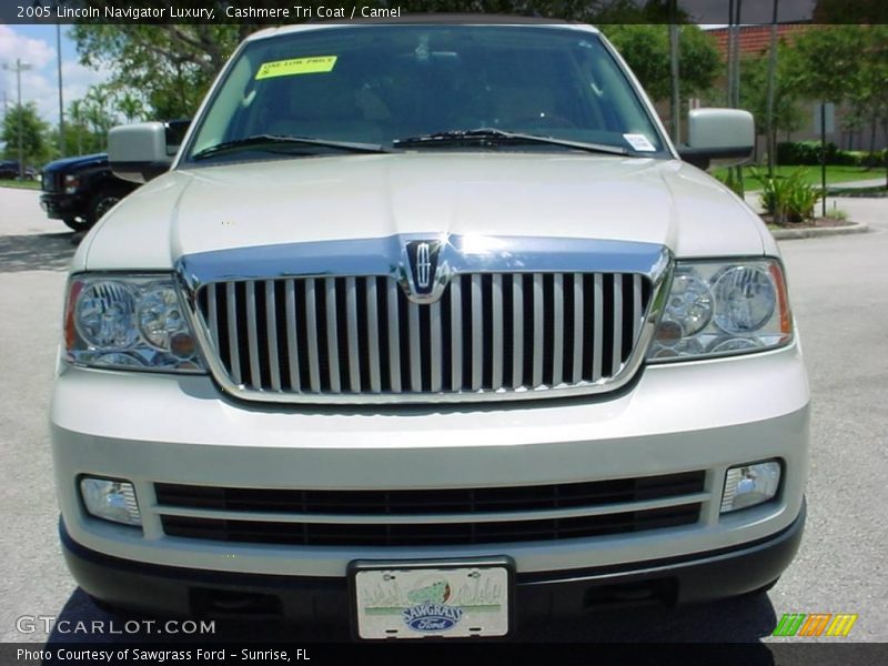 Cashmere Tri Coat / Camel 2005 Lincoln Navigator Luxury