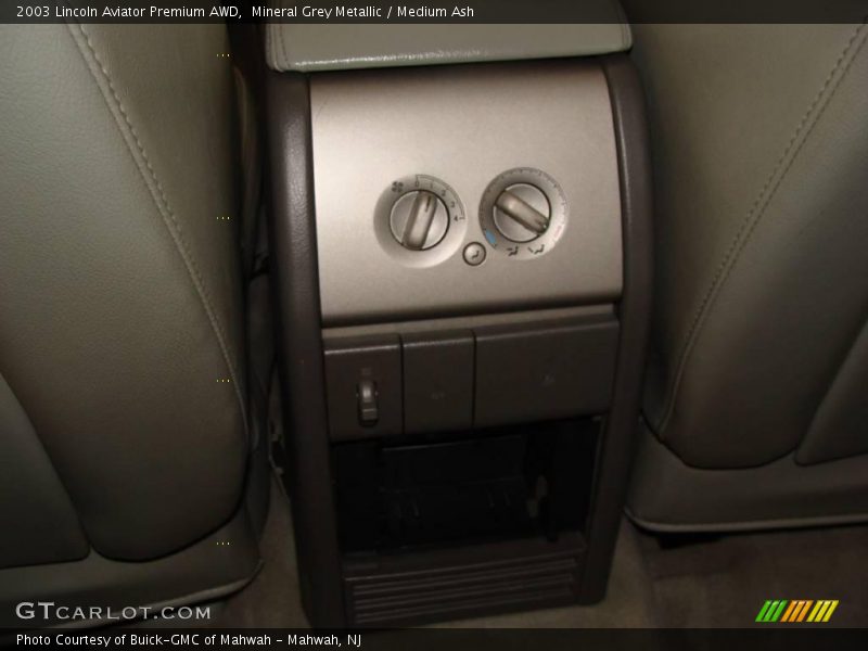 Mineral Grey Metallic / Medium Ash 2003 Lincoln Aviator Premium AWD