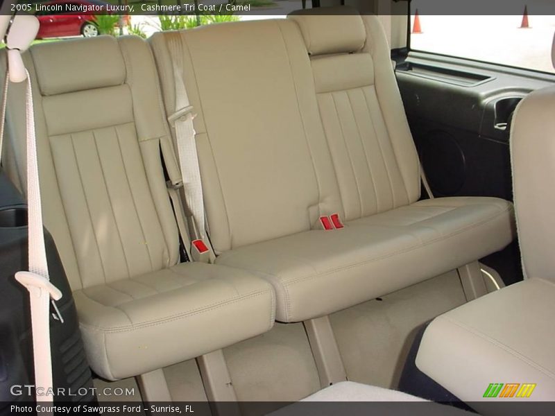 Cashmere Tri Coat / Camel 2005 Lincoln Navigator Luxury