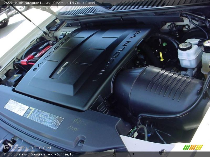 Cashmere Tri Coat / Camel 2005 Lincoln Navigator Luxury