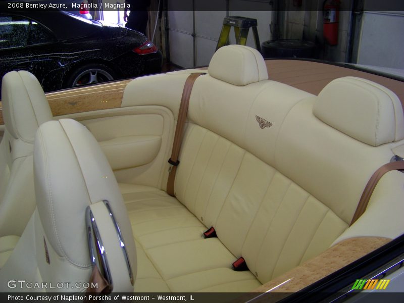 Magnolia / Magnolia 2008 Bentley Azure