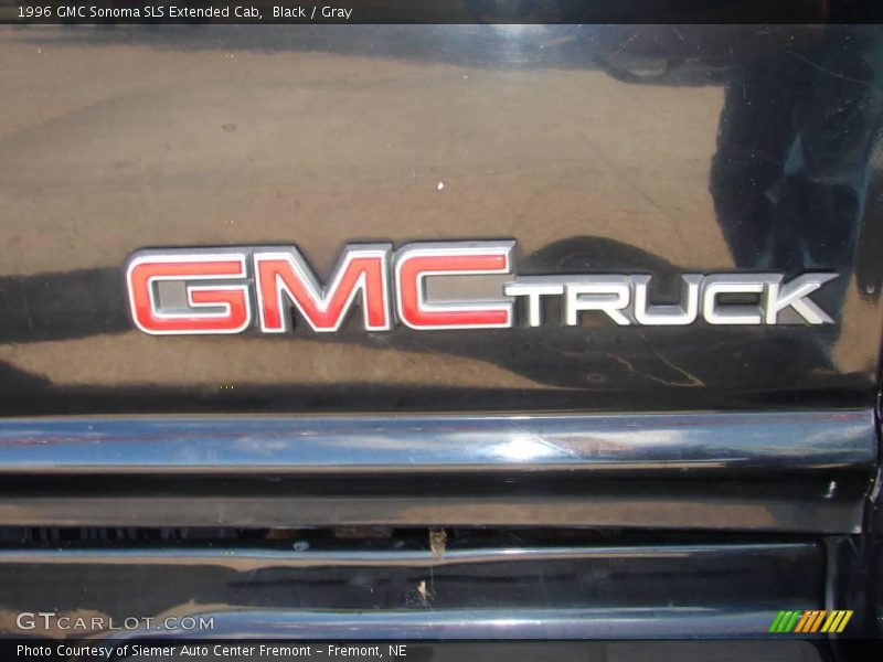 Black / Gray 1996 GMC Sonoma SLS Extended Cab