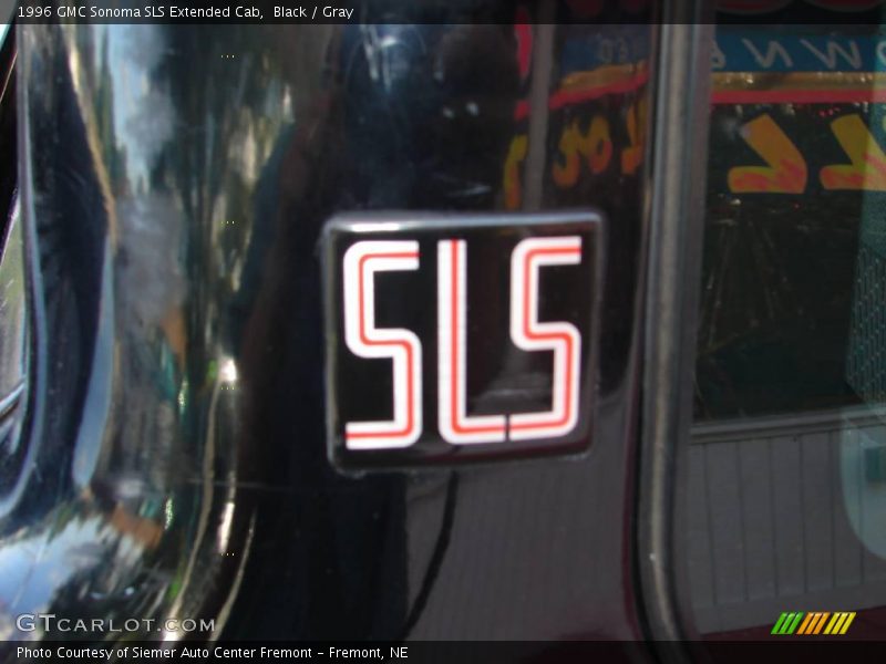 Black / Gray 1996 GMC Sonoma SLS Extended Cab