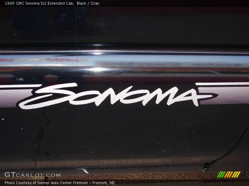 Black / Gray 1996 GMC Sonoma SLS Extended Cab