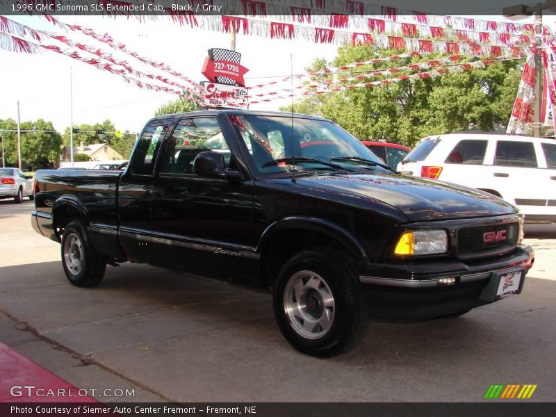 Black / Gray 1996 GMC Sonoma SLS Extended Cab