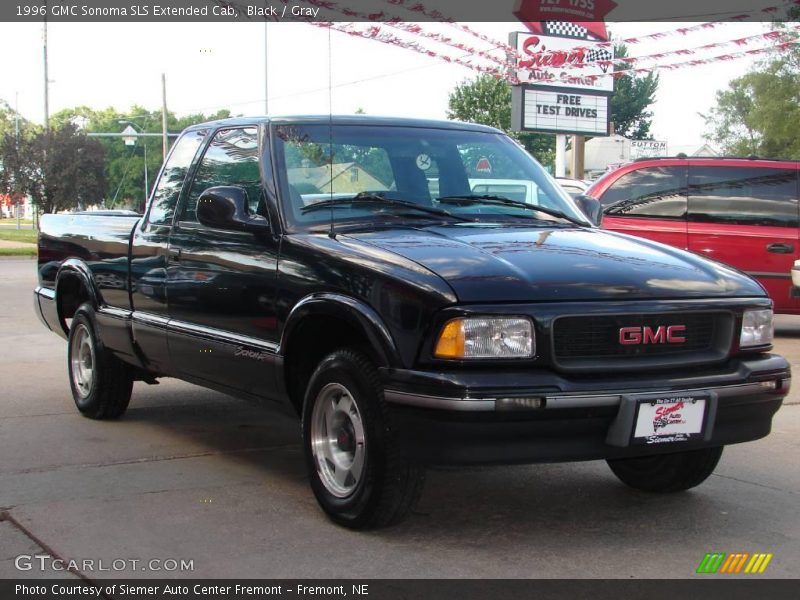 Black / Gray 1996 GMC Sonoma SLS Extended Cab
