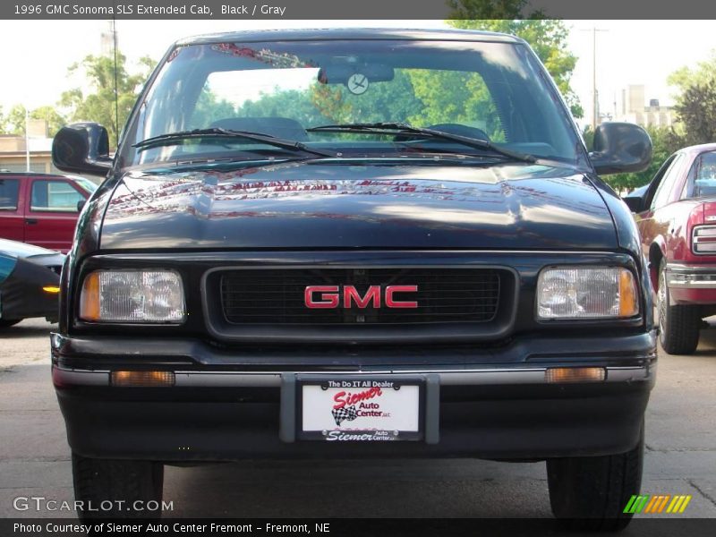 Black / Gray 1996 GMC Sonoma SLS Extended Cab