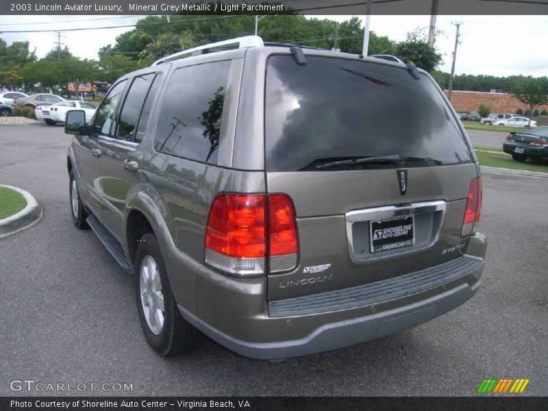 Mineral Grey Metallic / Light Parchment 2003 Lincoln Aviator Luxury