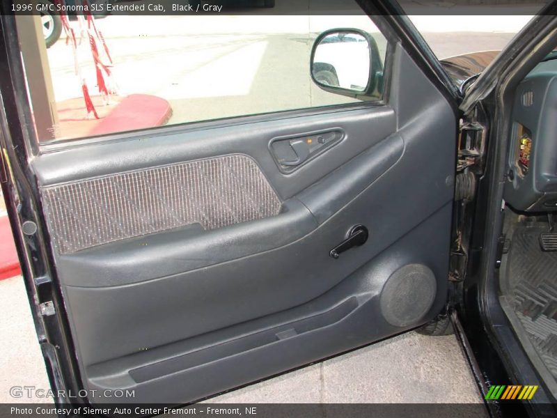 Black / Gray 1996 GMC Sonoma SLS Extended Cab