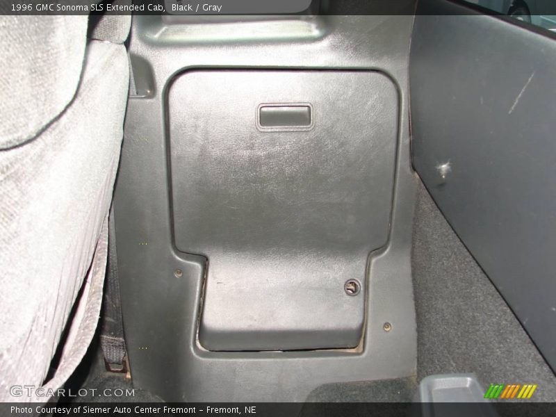Black / Gray 1996 GMC Sonoma SLS Extended Cab