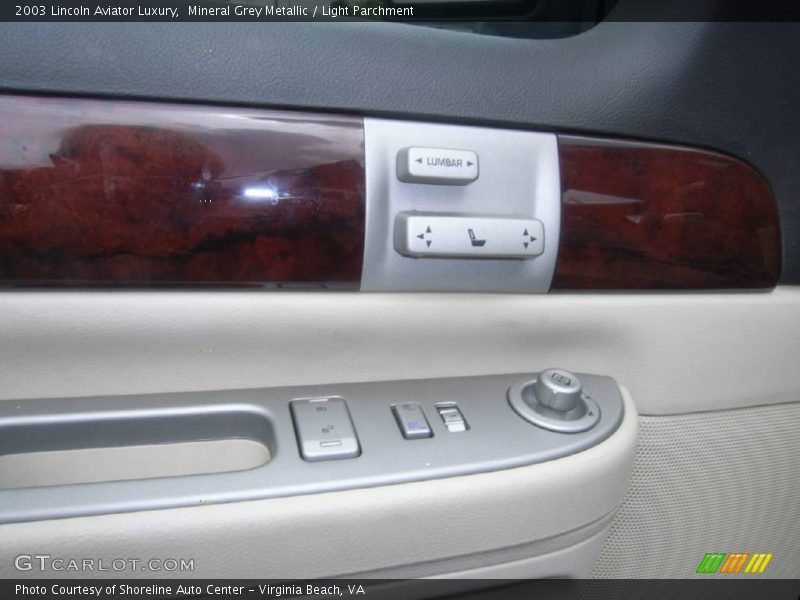 Mineral Grey Metallic / Light Parchment 2003 Lincoln Aviator Luxury