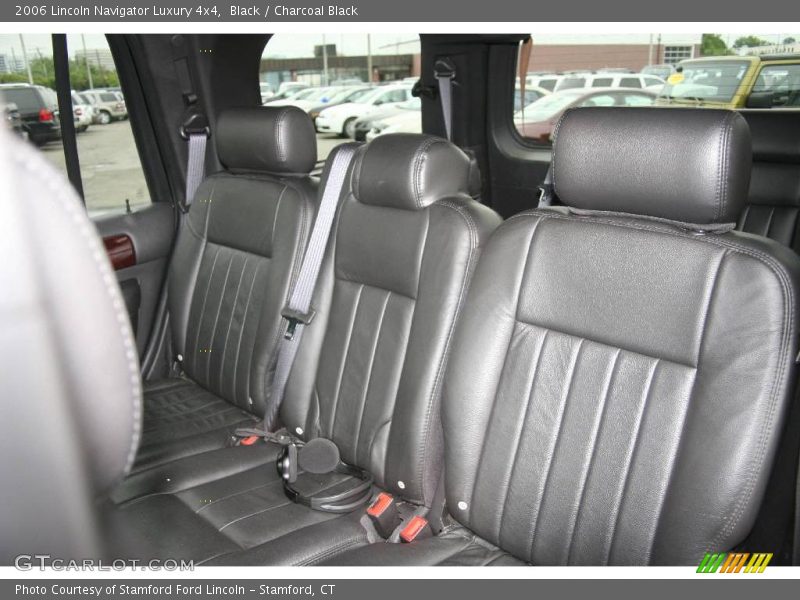 Black / Charcoal Black 2006 Lincoln Navigator Luxury 4x4