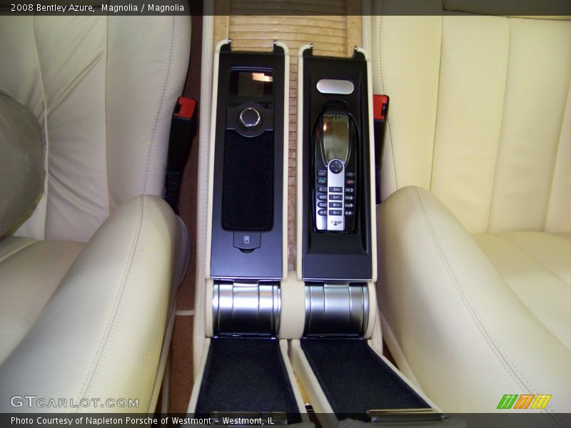 Magnolia / Magnolia 2008 Bentley Azure