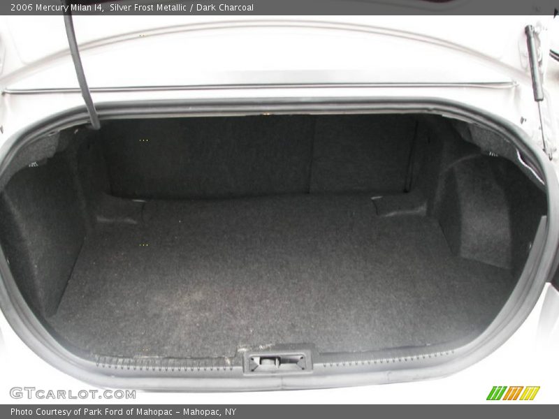Silver Frost Metallic / Dark Charcoal 2006 Mercury Milan I4