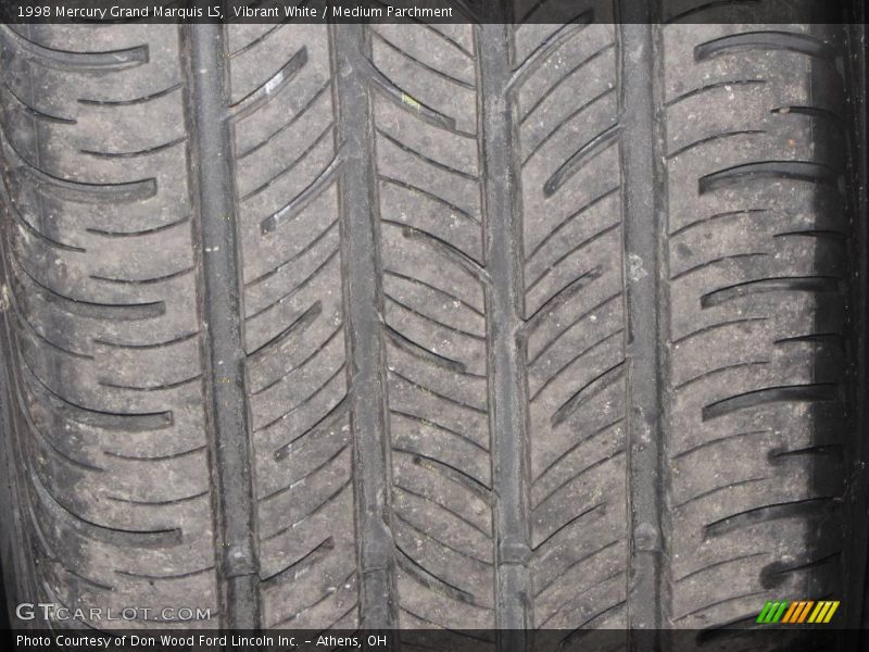 Vibrant White / Medium Parchment 1998 Mercury Grand Marquis LS