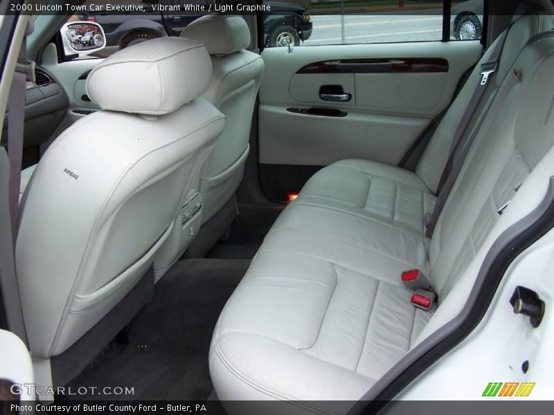 Vibrant White / Light Graphite 2000 Lincoln Town Car Executive