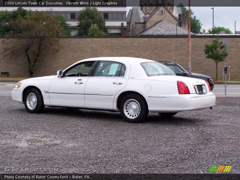 Vibrant White / Light Graphite 2000 Lincoln Town Car Executive
