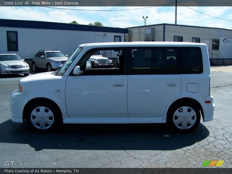 Polar White / Dark Charcoal 2006 Scion xB