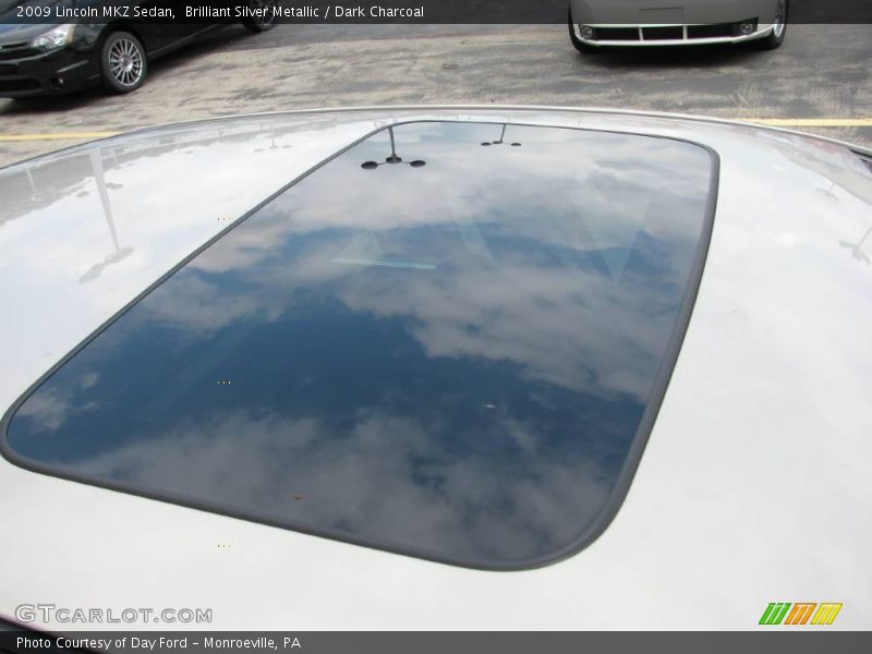 Brilliant Silver Metallic / Dark Charcoal 2009 Lincoln MKZ Sedan