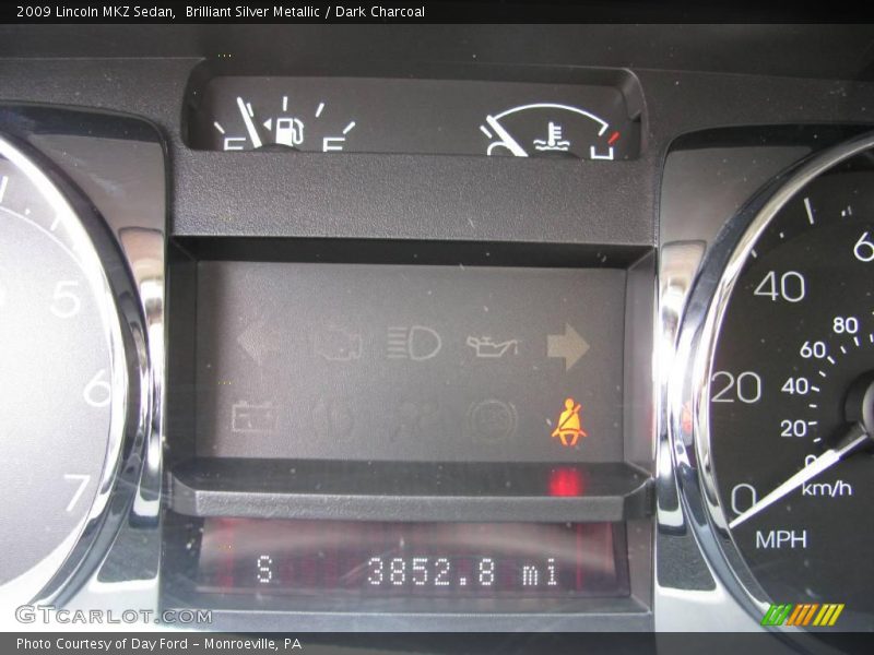 Brilliant Silver Metallic / Dark Charcoal 2009 Lincoln MKZ Sedan