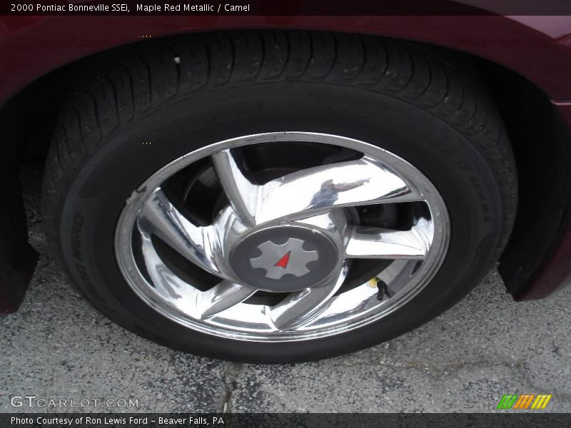 Maple Red Metallic / Camel 2000 Pontiac Bonneville SSEi