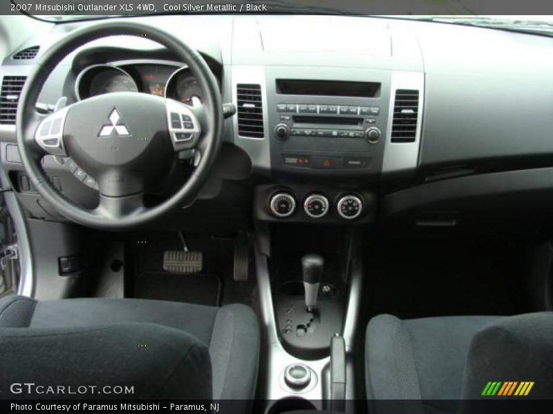 Cool Silver Metallic / Black 2007 Mitsubishi Outlander XLS 4WD