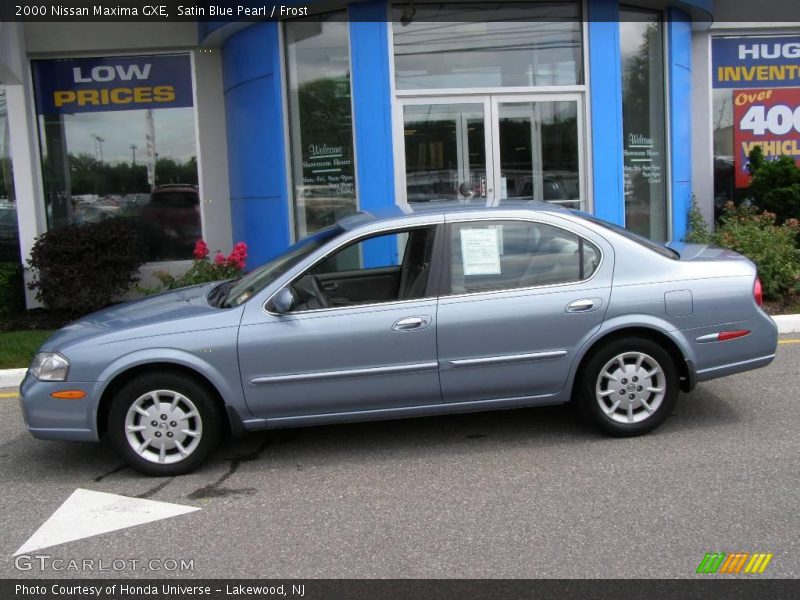 Satin Blue Pearl / Frost 2000 Nissan Maxima GXE