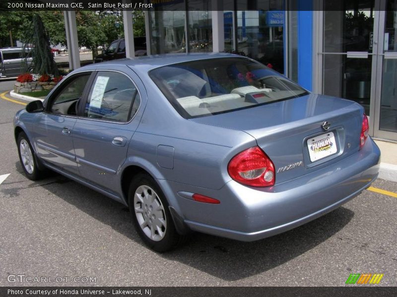 Satin Blue Pearl / Frost 2000 Nissan Maxima GXE