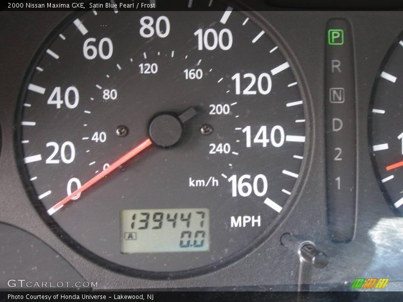 Satin Blue Pearl / Frost 2000 Nissan Maxima GXE
