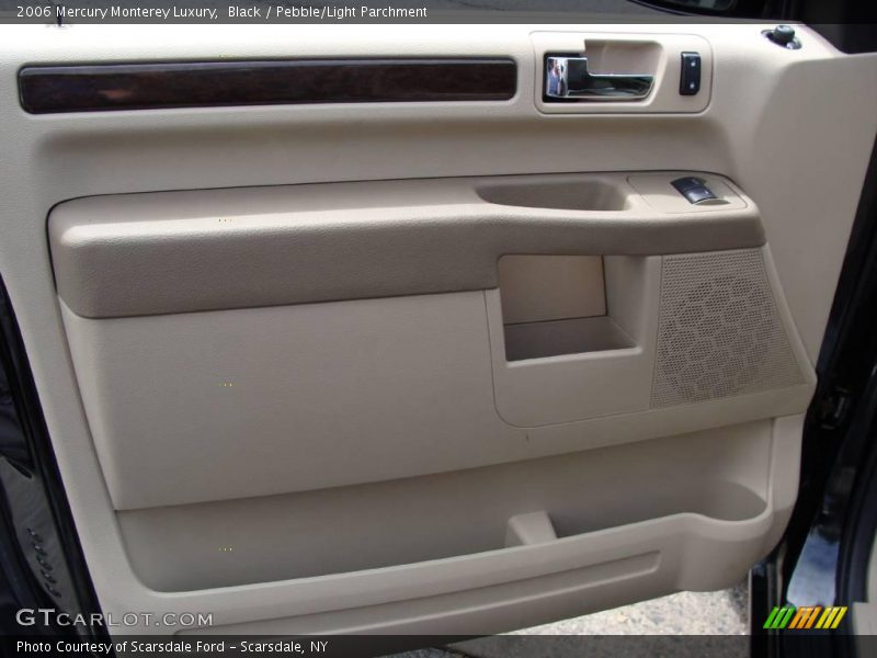 Black / Pebble/Light Parchment 2006 Mercury Monterey Luxury
