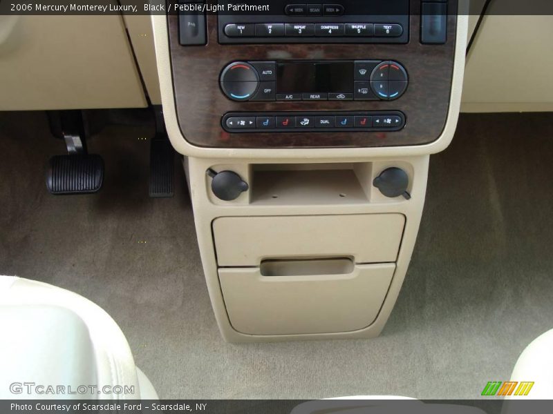 Black / Pebble/Light Parchment 2006 Mercury Monterey Luxury