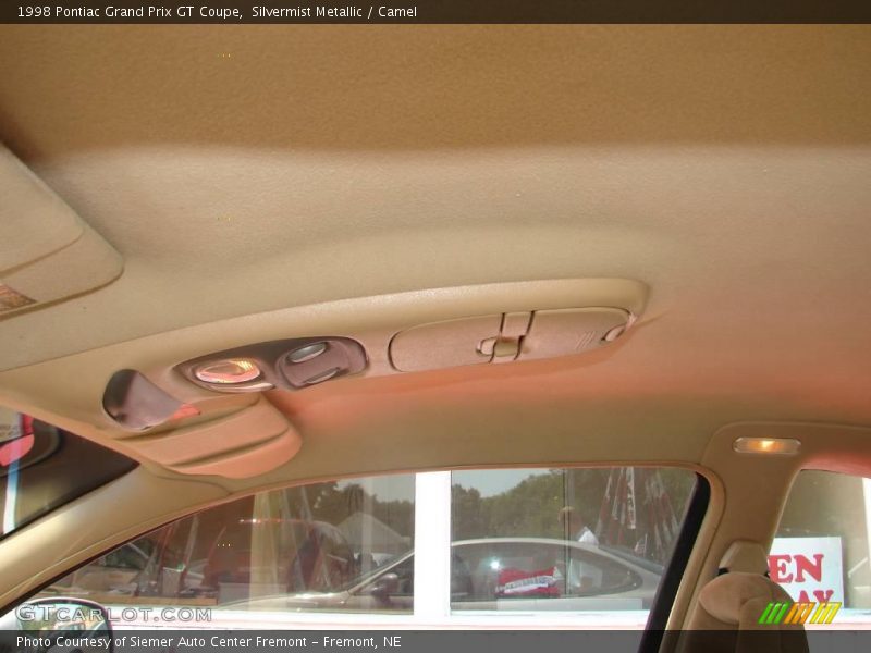 Silvermist Metallic / Camel 1998 Pontiac Grand Prix GT Coupe