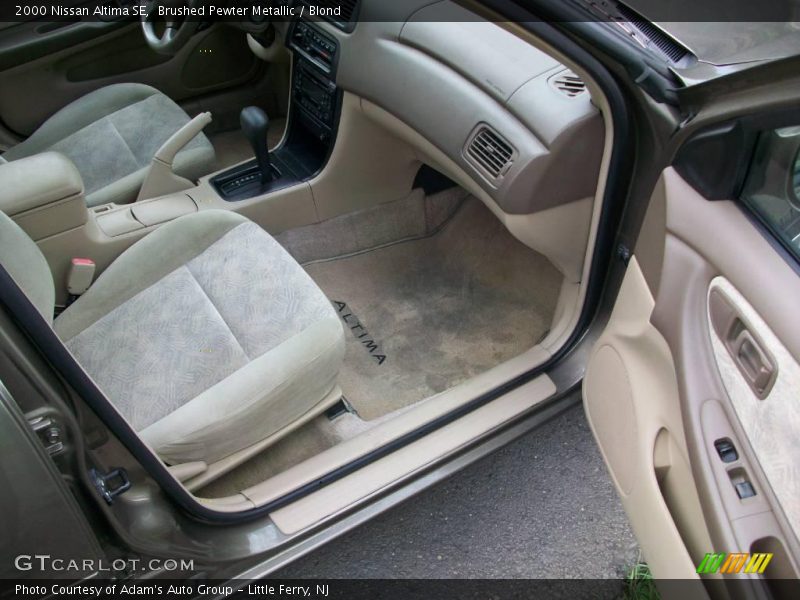 Brushed Pewter Metallic / Blond 2000 Nissan Altima SE