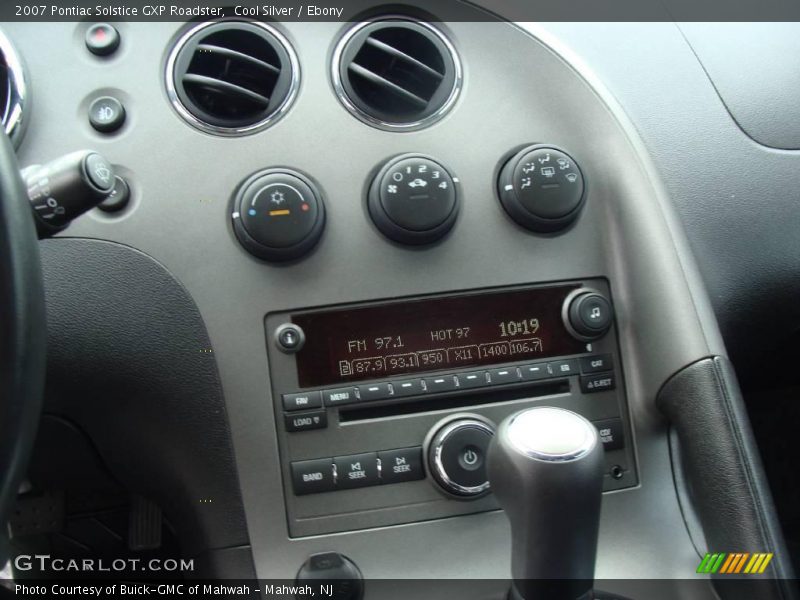 Cool Silver / Ebony 2007 Pontiac Solstice GXP Roadster