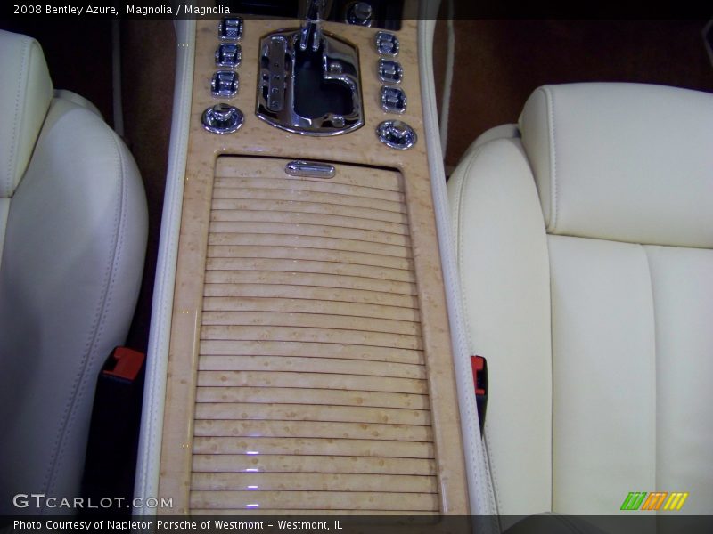 Magnolia / Magnolia 2008 Bentley Azure