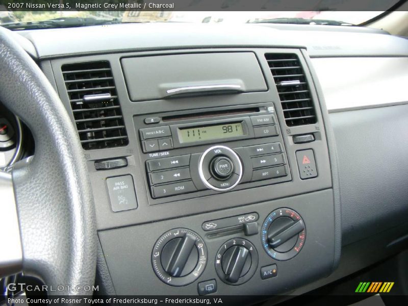 Magnetic Grey Metallic / Charcoal 2007 Nissan Versa S