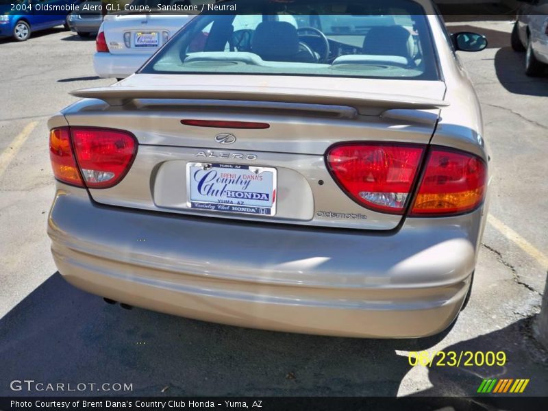 Sandstone / Neutral 2004 Oldsmobile Alero GL1 Coupe