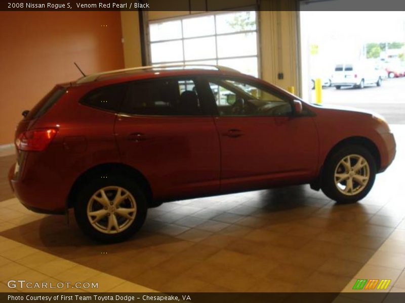 Venom Red Pearl / Black 2008 Nissan Rogue S