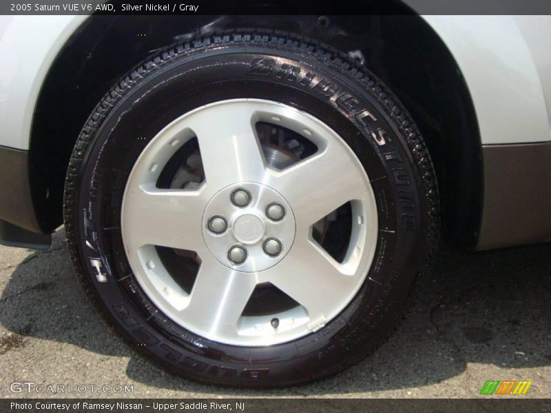 Silver Nickel / Gray 2005 Saturn VUE V6 AWD