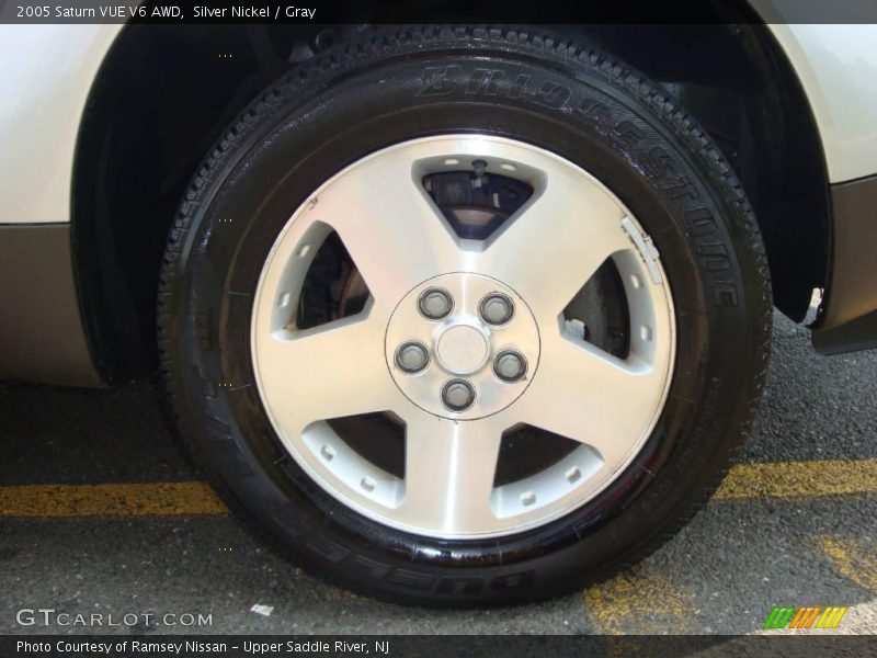 Silver Nickel / Gray 2005 Saturn VUE V6 AWD