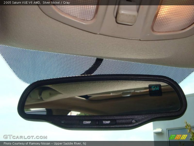 Silver Nickel / Gray 2005 Saturn VUE V6 AWD