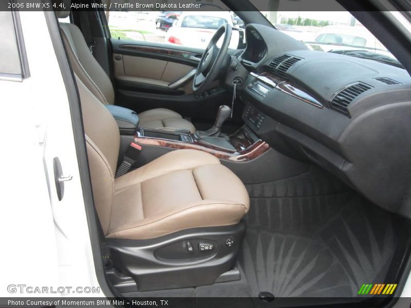 Alpine White / Truffle Brown Dakota Leather 2006 BMW X5 4.4i