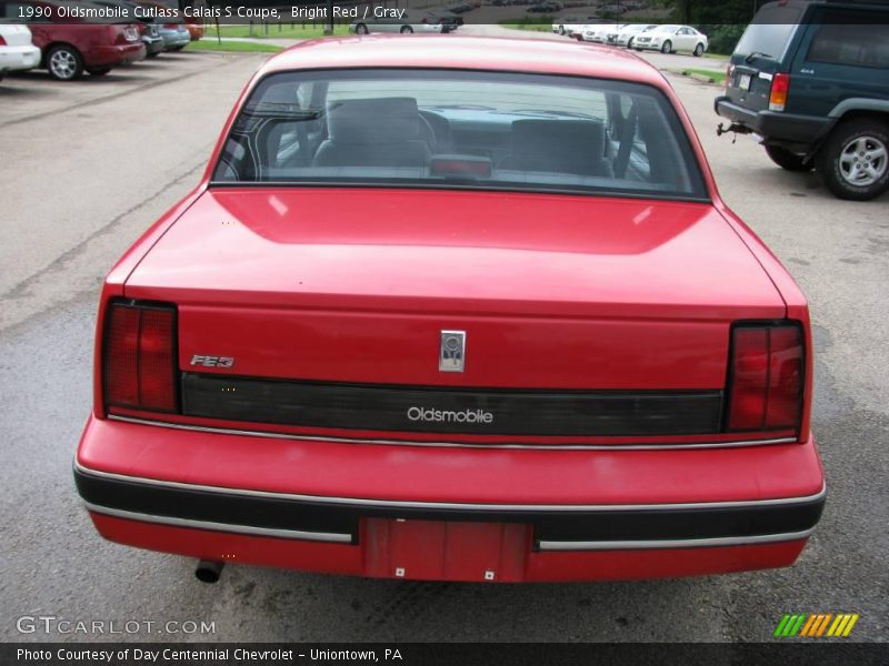 Bright Red / Gray 1990 Oldsmobile Cutlass Calais S Coupe