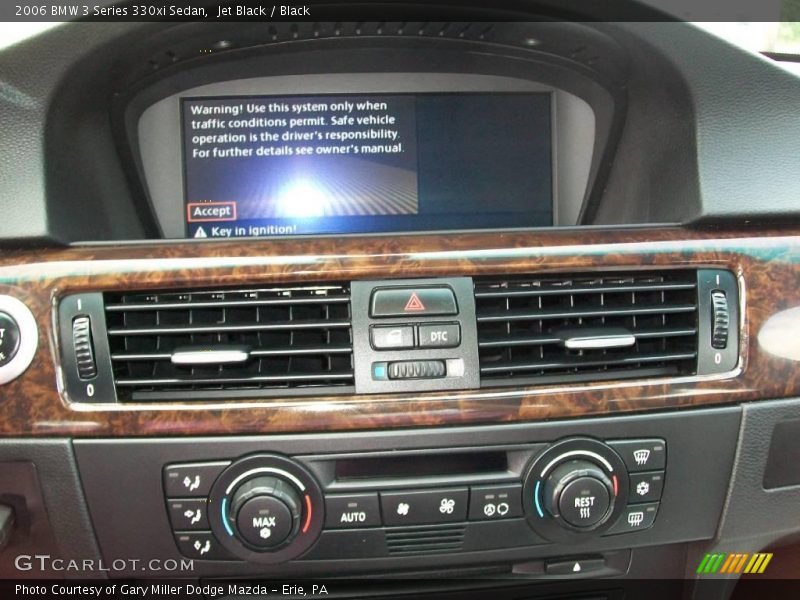 Jet Black / Black 2006 BMW 3 Series 330xi Sedan