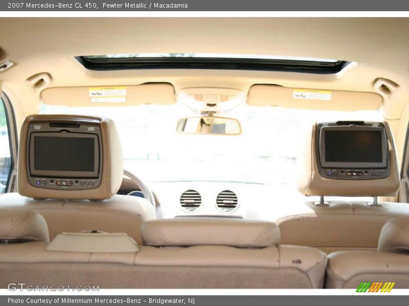 Pewter Metallic / Macadamia 2007 Mercedes-Benz GL 450