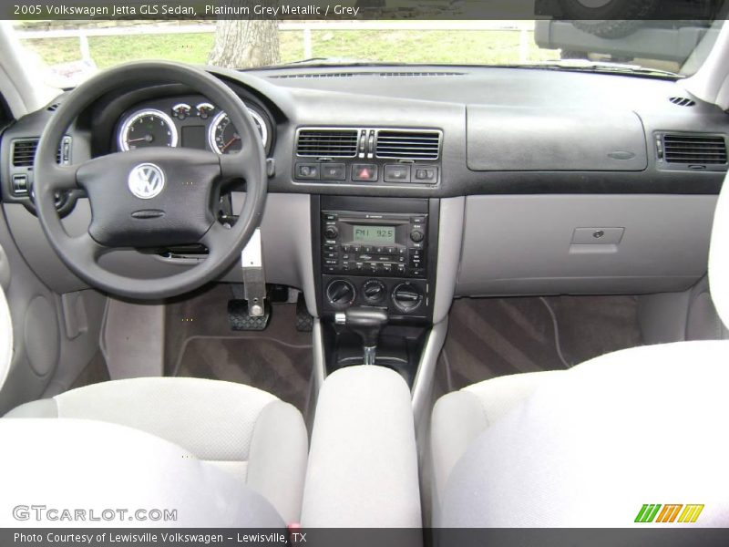Platinum Grey Metallic / Grey 2005 Volkswagen Jetta GLS Sedan