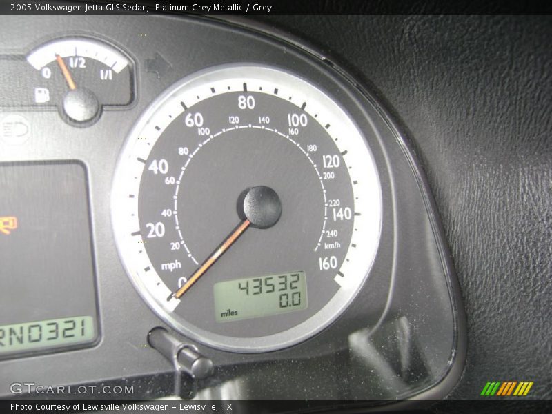 Platinum Grey Metallic / Grey 2005 Volkswagen Jetta GLS Sedan