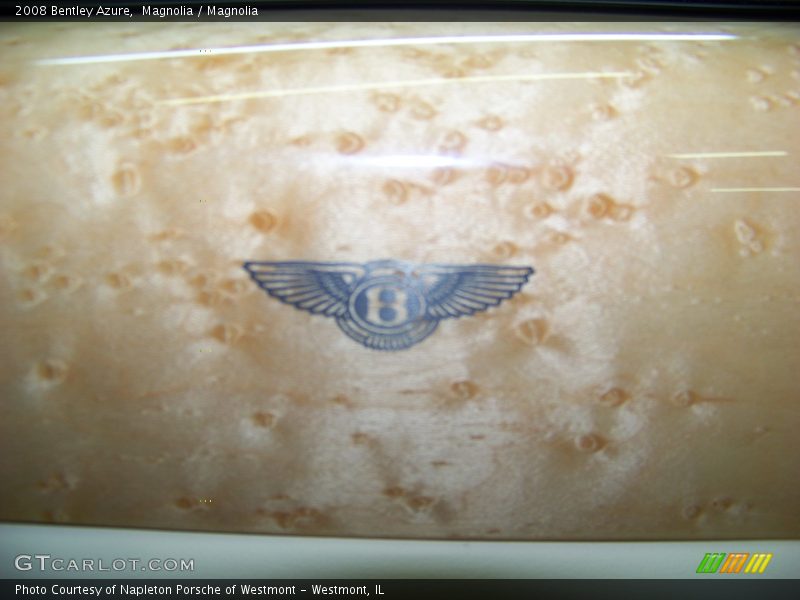 Magnolia / Magnolia 2008 Bentley Azure