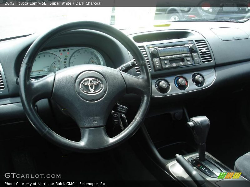 Super White / Dark Charcoal 2003 Toyota Camry SE