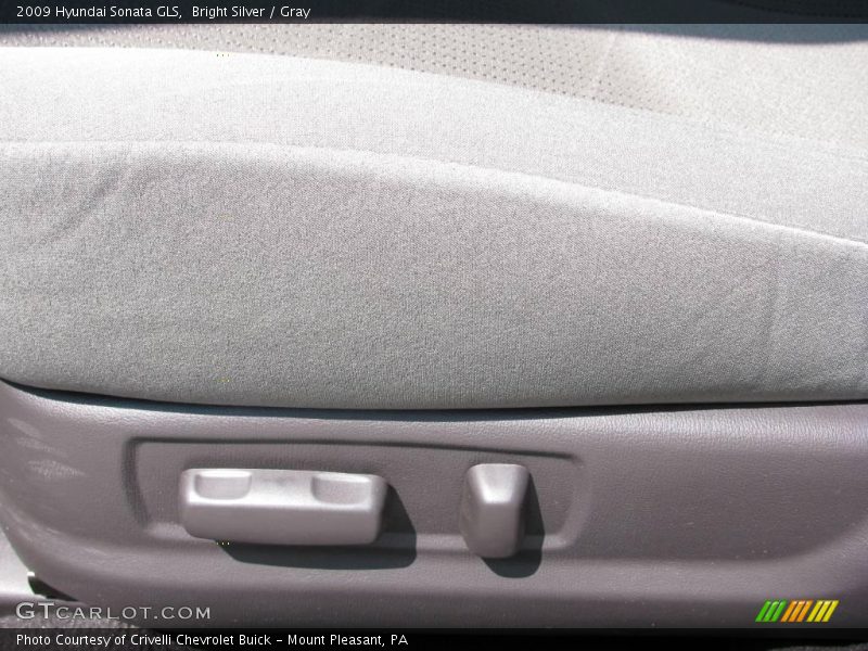 Bright Silver / Gray 2009 Hyundai Sonata GLS